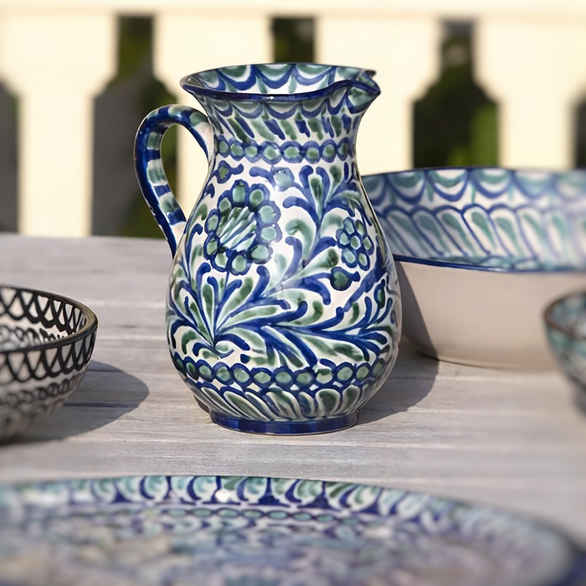 Oiseaux Serving Jug, Casa López (Paris)