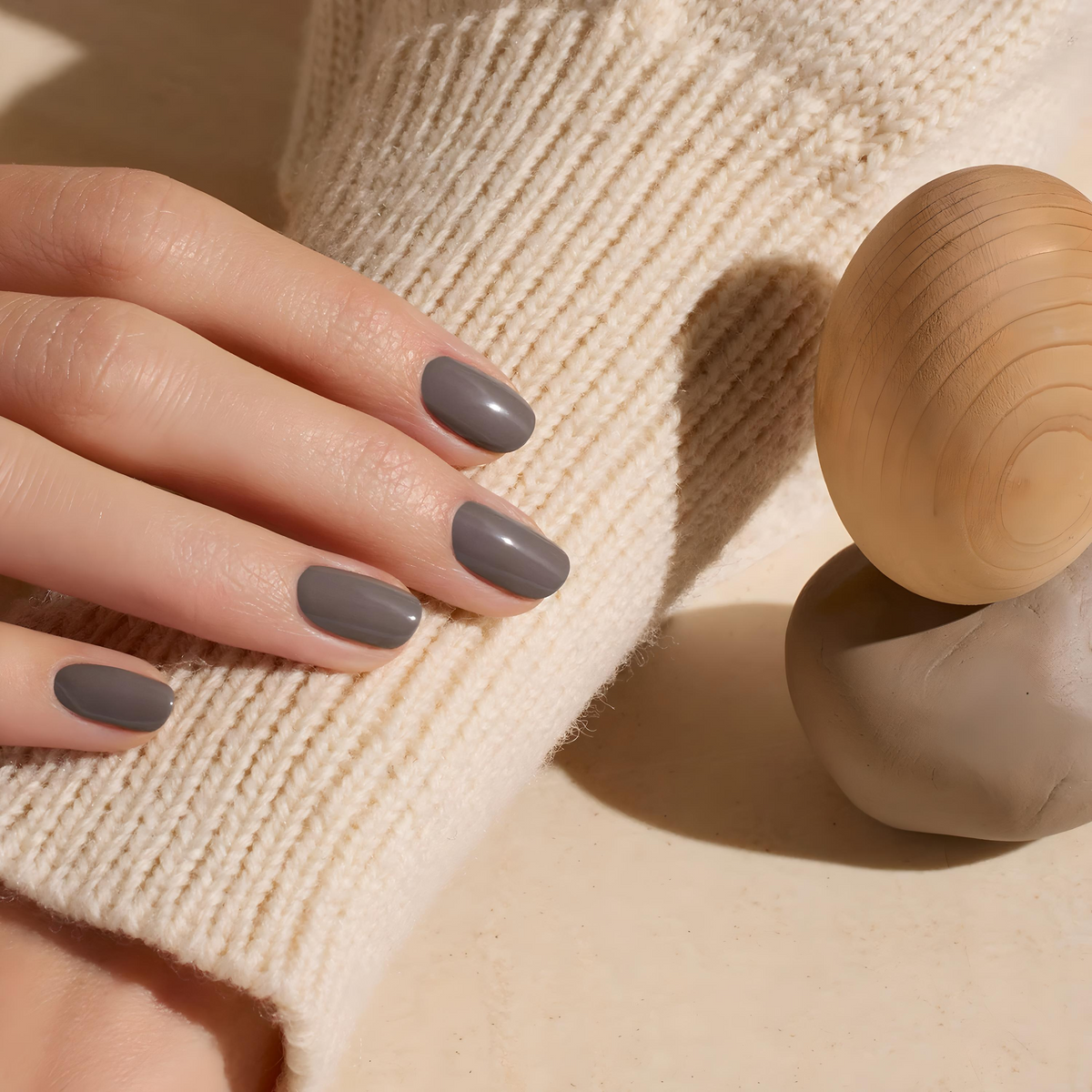 Clay nail polish, MANUCURIST 15ml - View 2 - Nahia Home