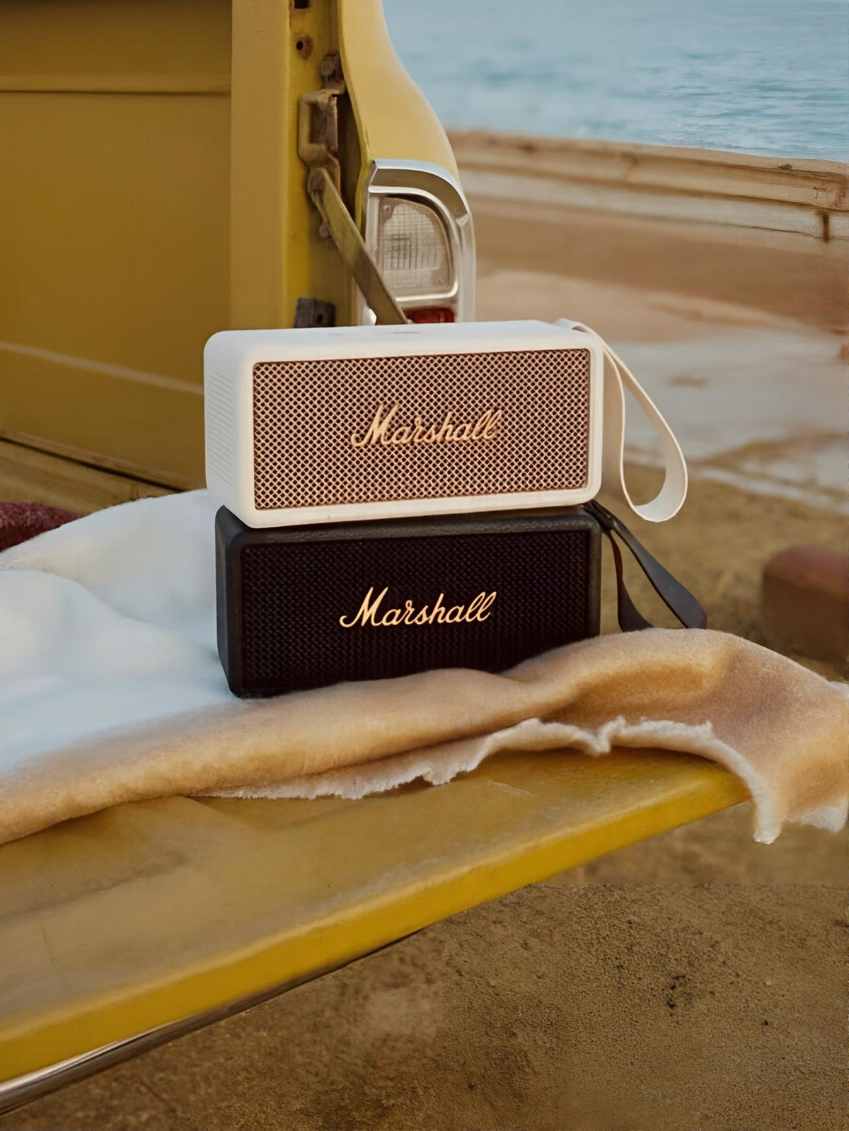 Portable speaker Middleton II – Cream Marshall - View 6 - Nahia Home