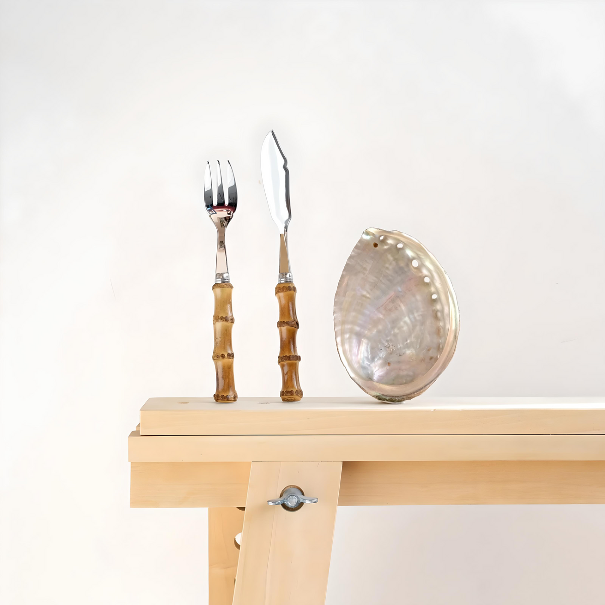 Bamboo fish cutlery - View 3 - Nahia Home